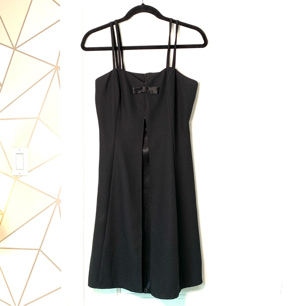 Vintage 90’s Beechers Brook Elegant Black Dress Bow Short Satin LBD Size 8